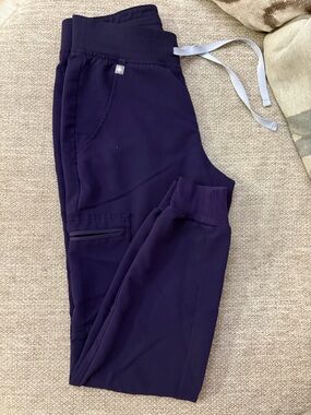 Figs Zamora Scrub Joggers in Limited Edition Purple Jam XS
